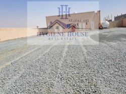 Open roof warehouse in Umm Al Quwain - an opportunity not to be missed