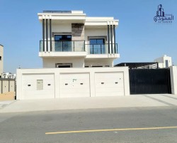 For sale, a villa in Ajman, Al Zahia area, the first inhabitant, connected to water and electricity, close to all services, freehold for all nationali